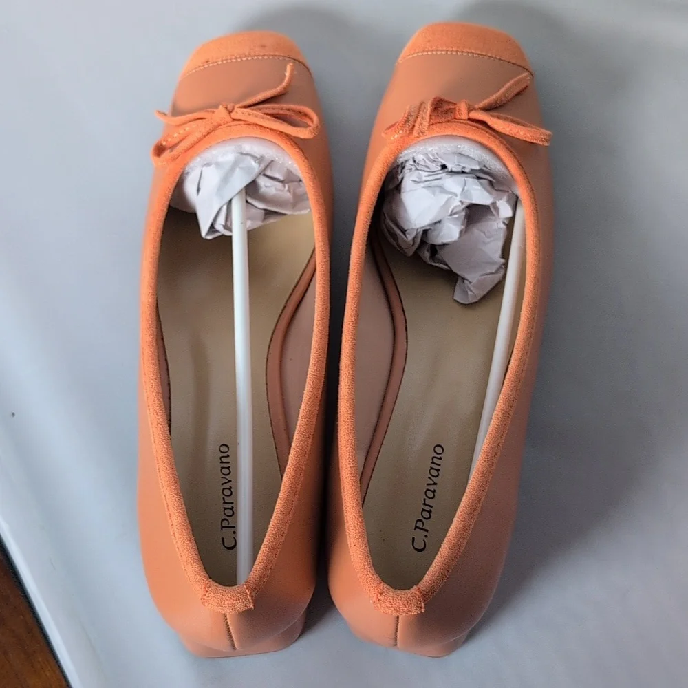 C. Paravano Orange Low Block Heel Closed Toe Pumps Size 10.5/41